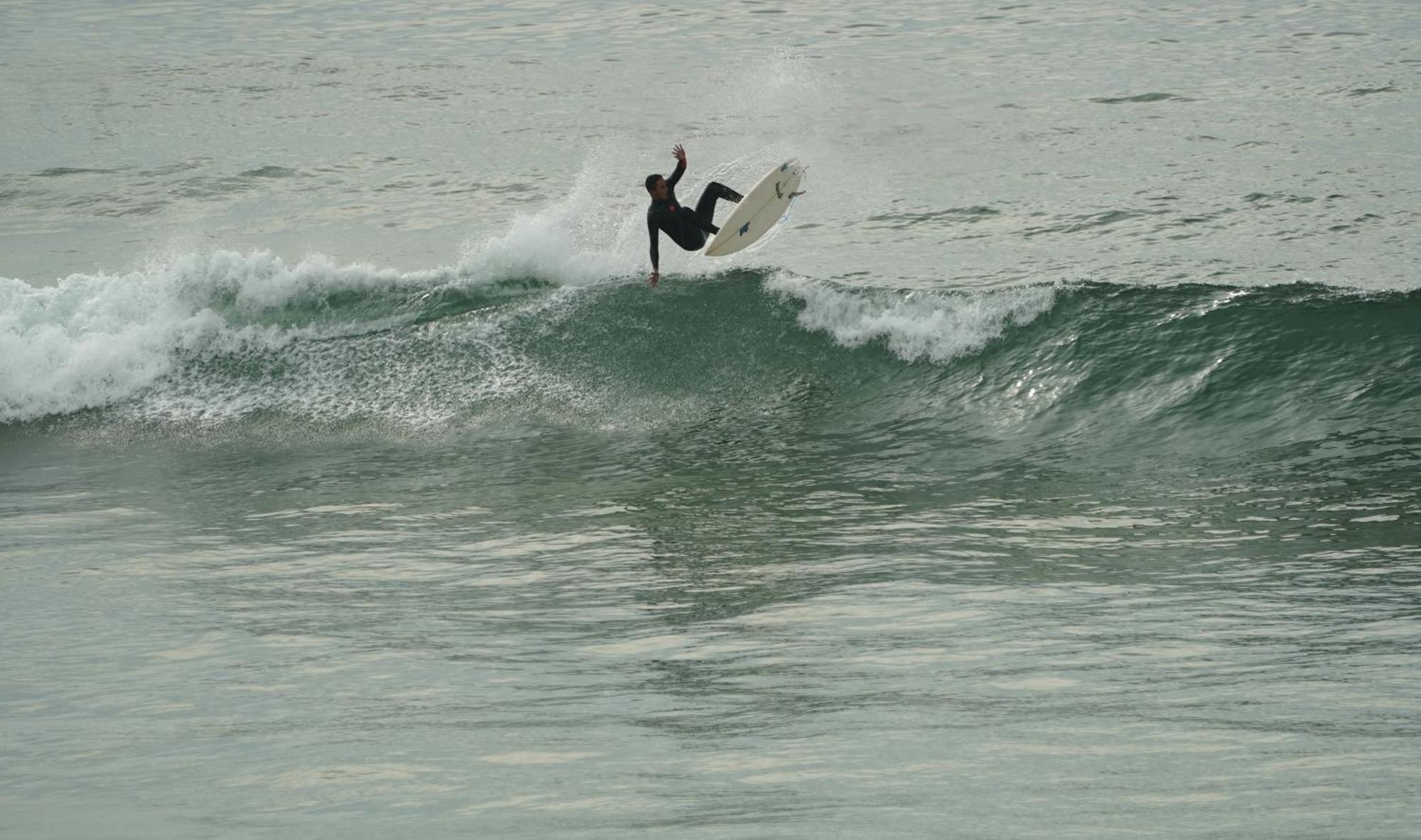 Olas Surf Camp 依索安 外观 照片