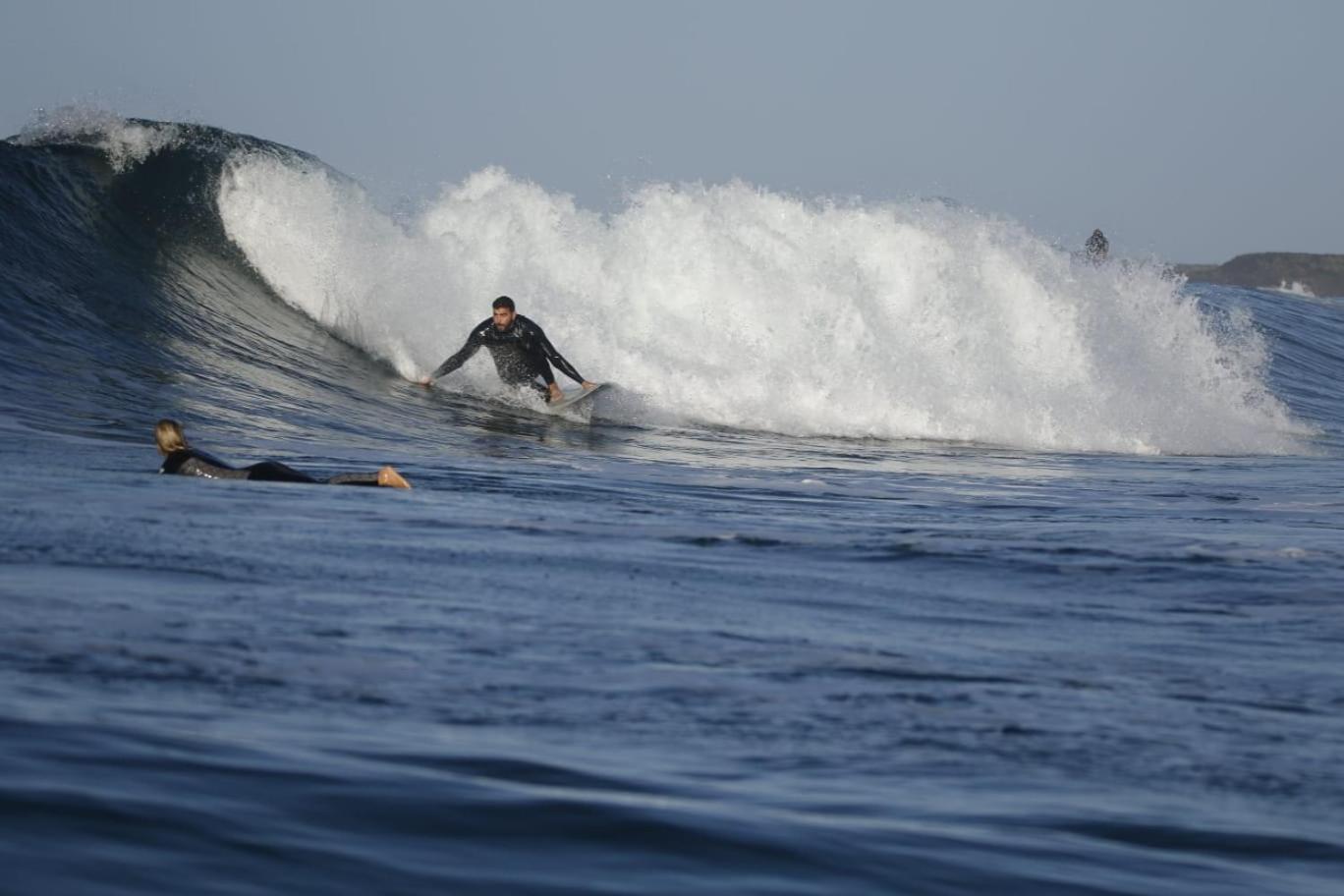 Olas Surf Camp 依索安 外观 照片