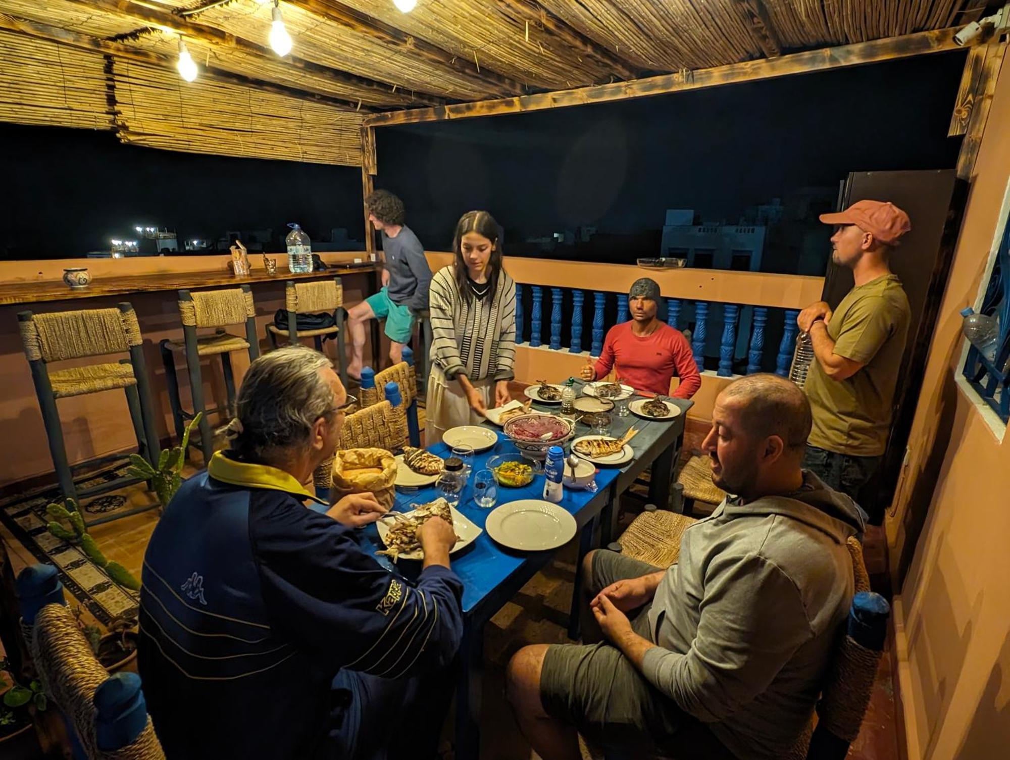Olas Surf Camp 依索安 外观 照片